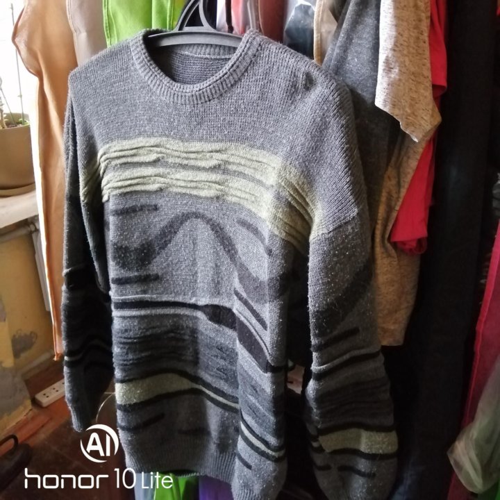 Свитер мужской