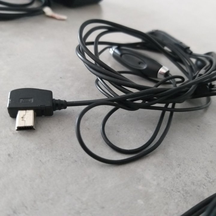 Наушники, USB кабель для телефона BQ