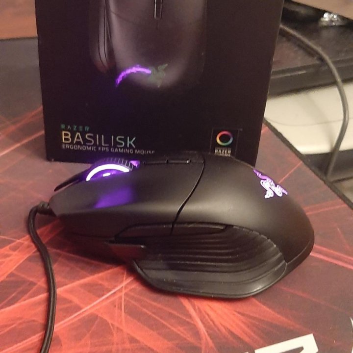 Игровая мышь Razer Basilisk