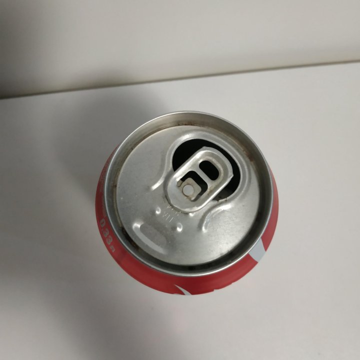 Банка Coca-Cola Герой