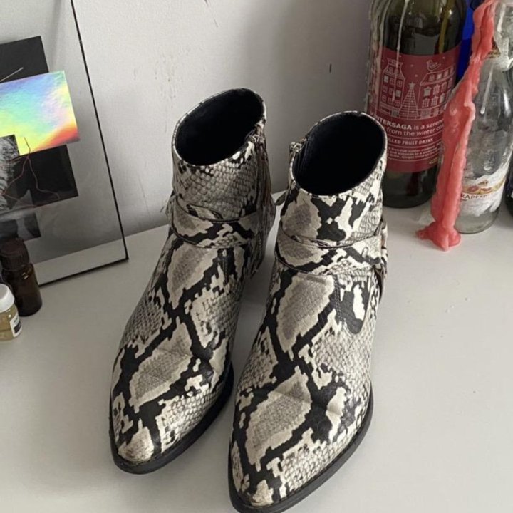 Обувь казаки pull&bear