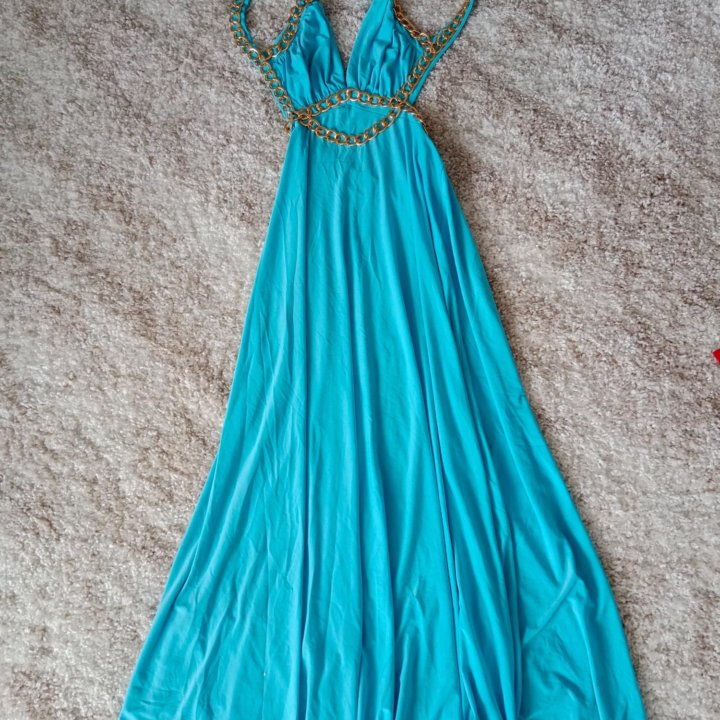 Вечернее платье