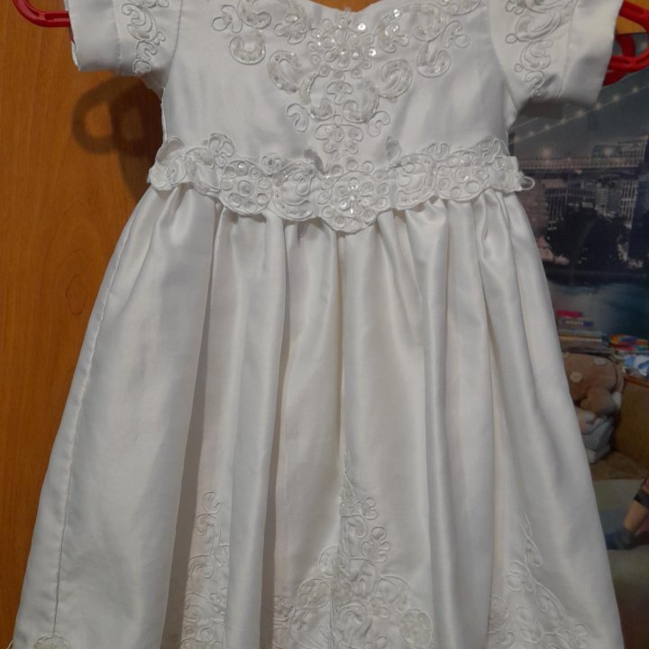 Нарядное платье