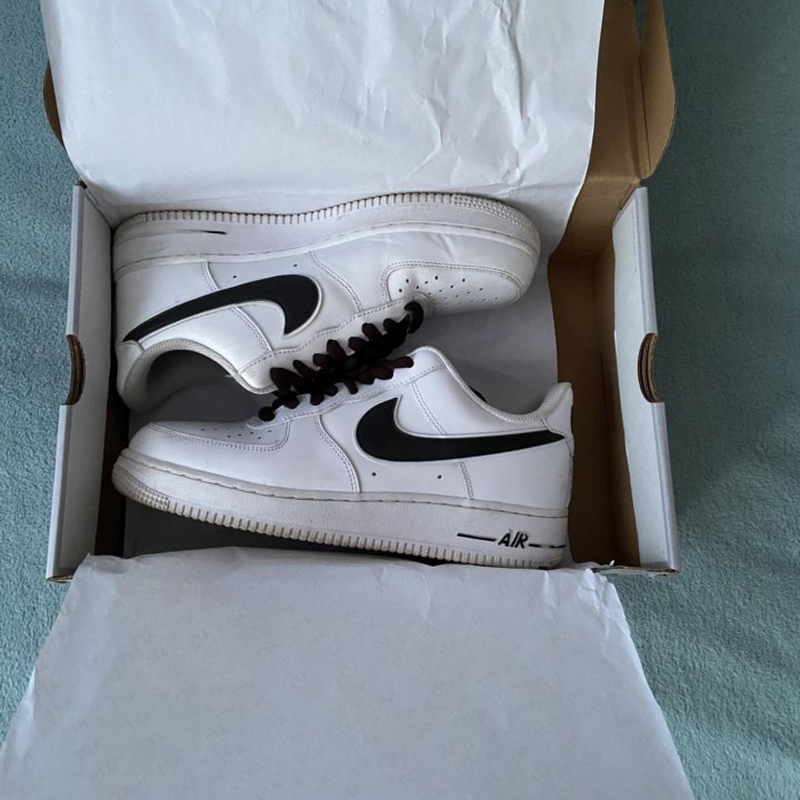 Nike Air Force 1