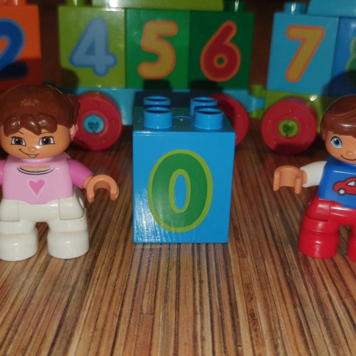 Поезд с цифрами LEGO DUPLO