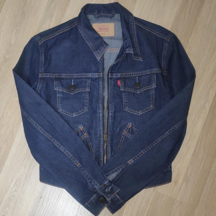 Джинсовая куртка Levis