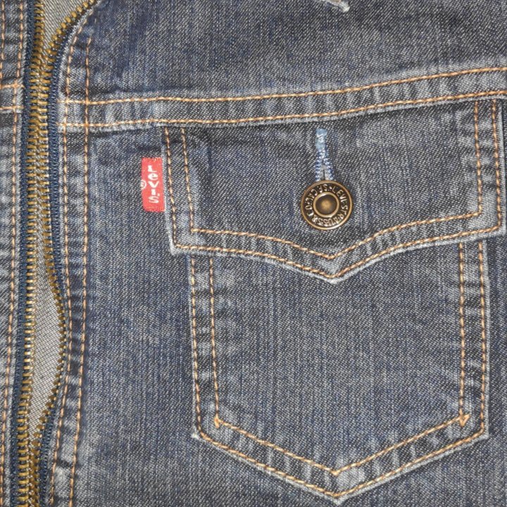 Джинсовая куртка Levis