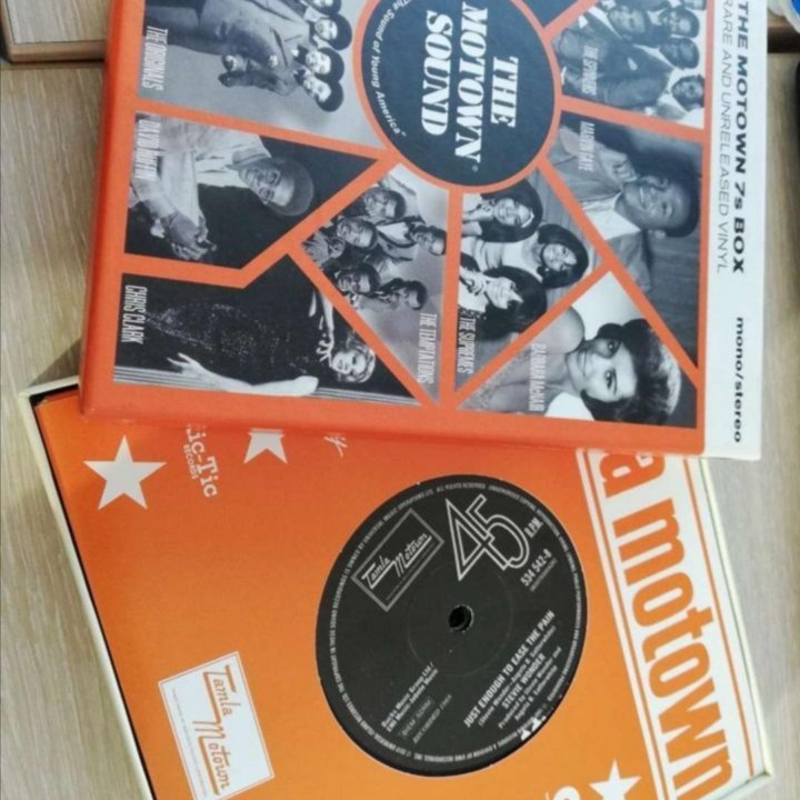 The Motown 7s Box: Rare and Unreleased Vinyl