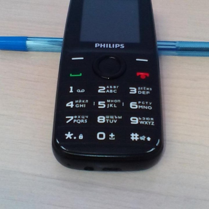 Телефон Philips Xenium Е109