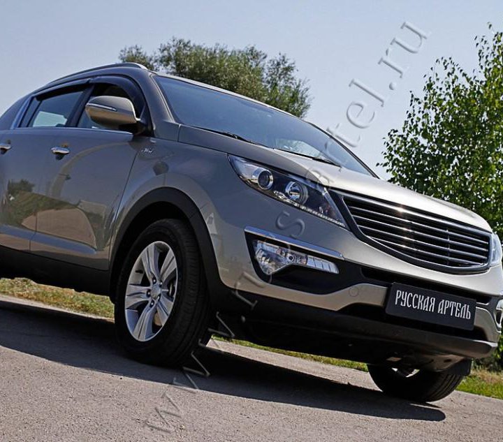 Решетка радиатора (4 поперечины) KIA Sportage 2010-2013