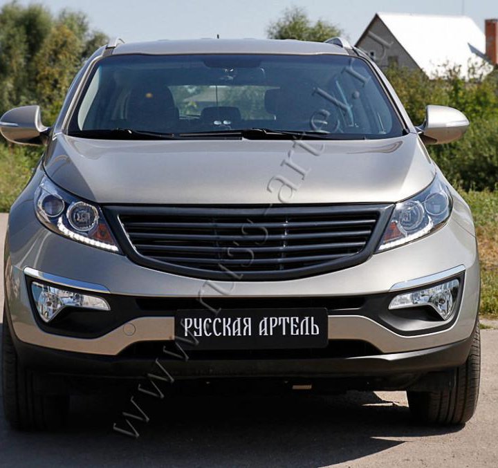 Решетка радиатора (4 поперечины) KIA Sportage 2010-2013