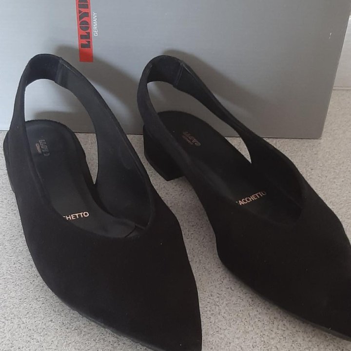 Босоножки Lloyd