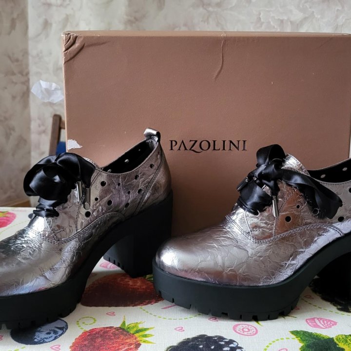 Полуботинки