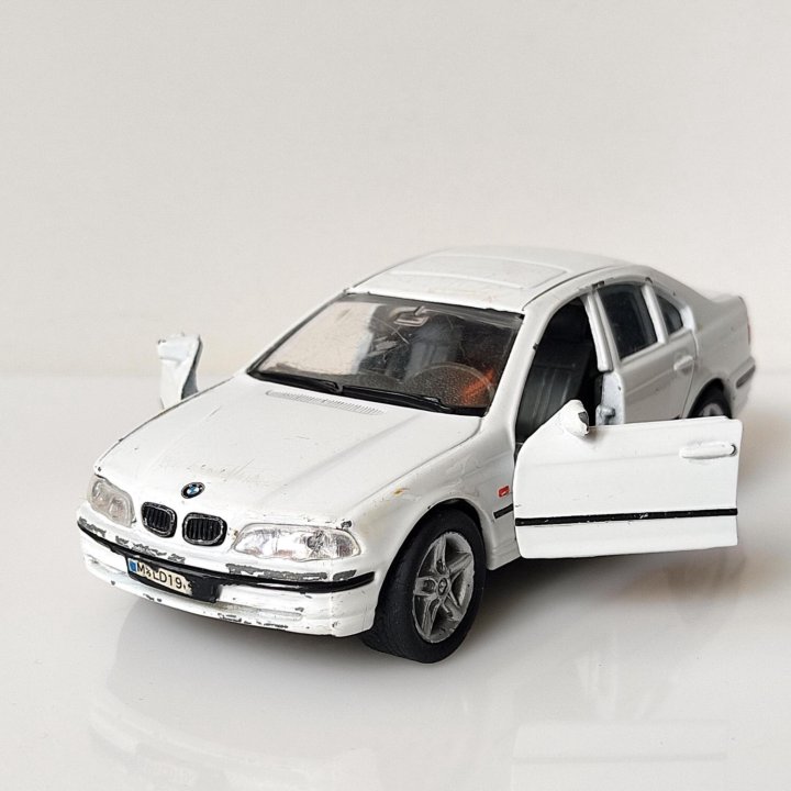 BMW 328i Welly модель машинка