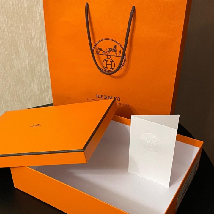 Коробка Hermes