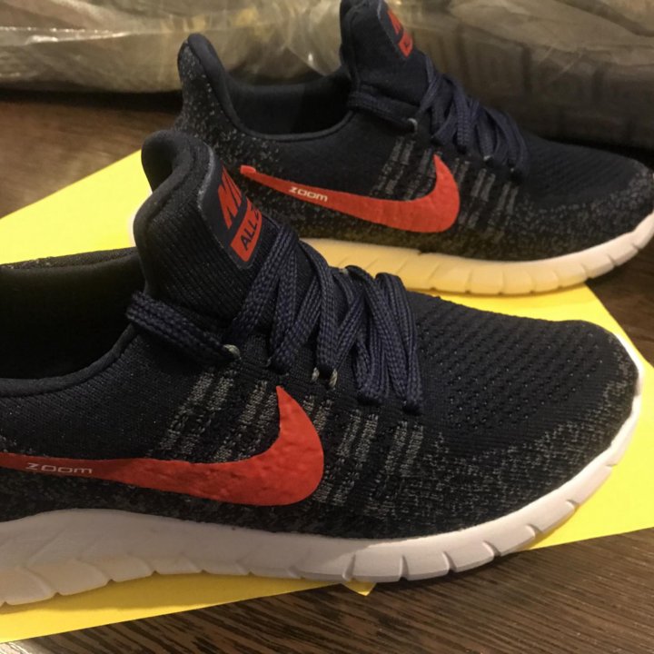 Кроссовки летние