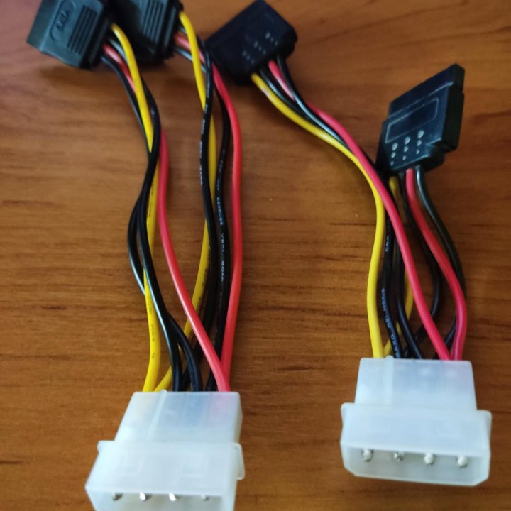 SLI мостик,переходники DVI-VGA,сата-м,кабели сата