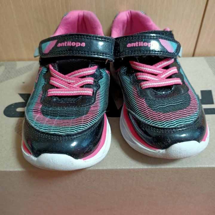 Кросовки antilopa,28