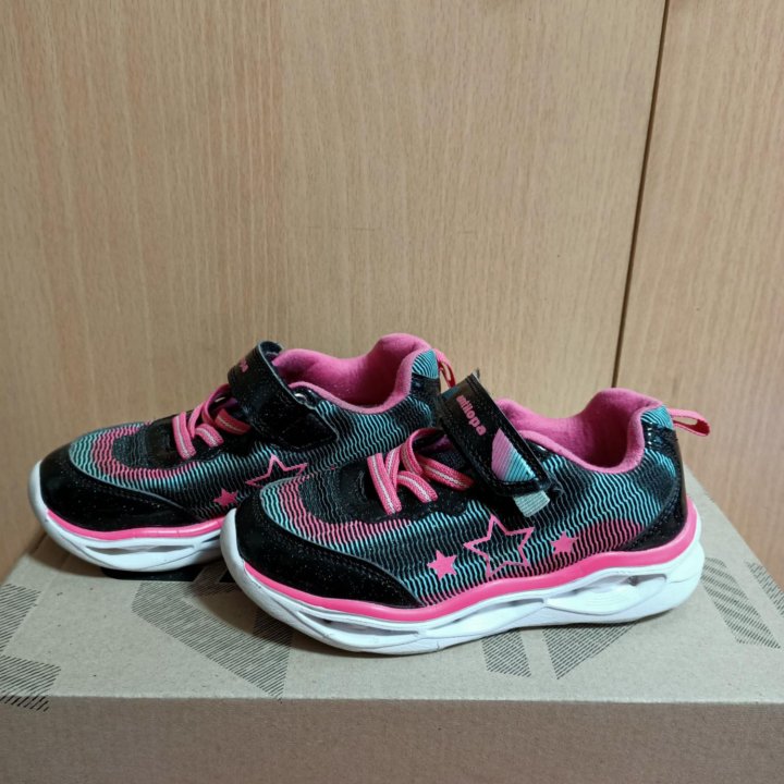 Кросовки antilopa,28