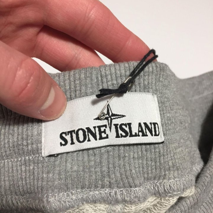 Шорты спортивные Stone Island