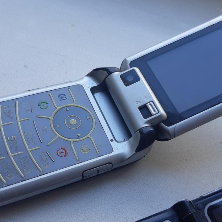 Motorola V3i , V3x (Возможен обмен)