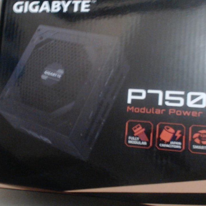 Gigabyte P750GM