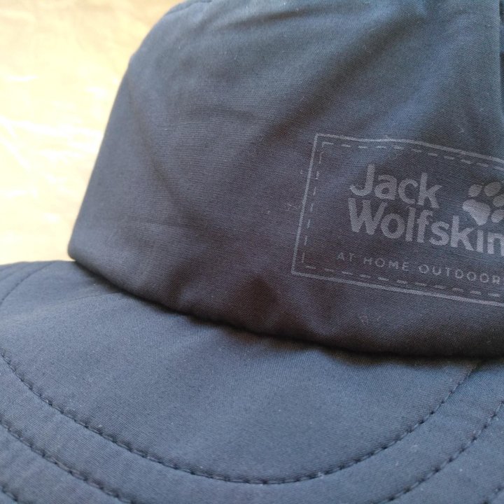 Бейсболка Jack Wolfskin детская. Новая. Оригинал.