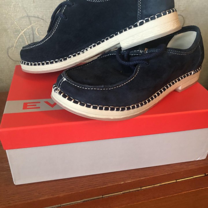 Полуботинки