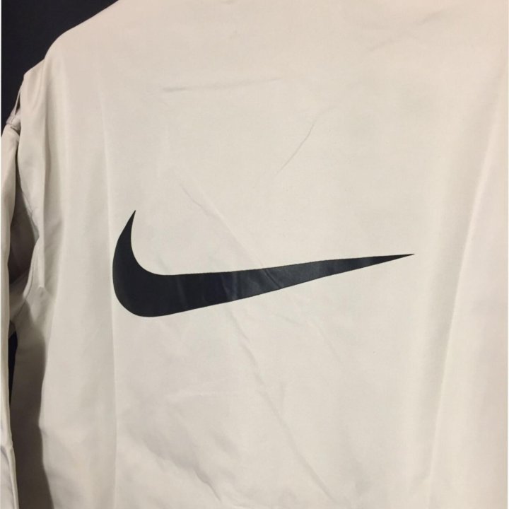 Nike Swoosh Logo
