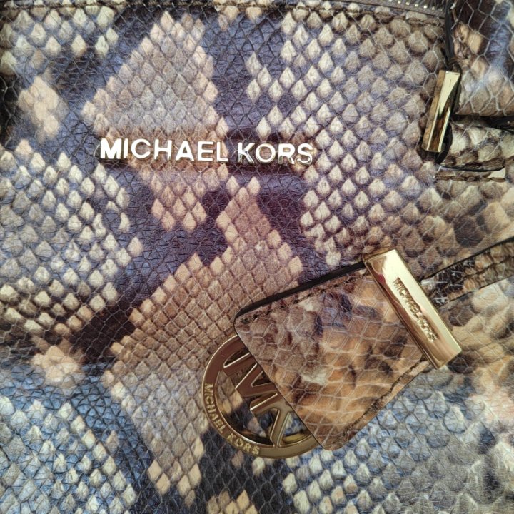 Самка Michael Kors