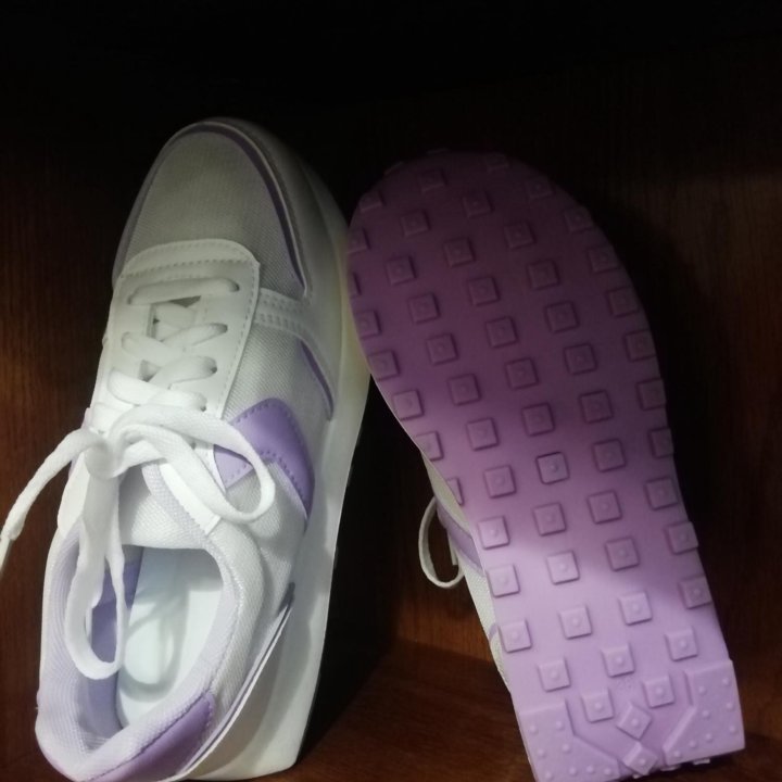 Кроссовки 37 размер