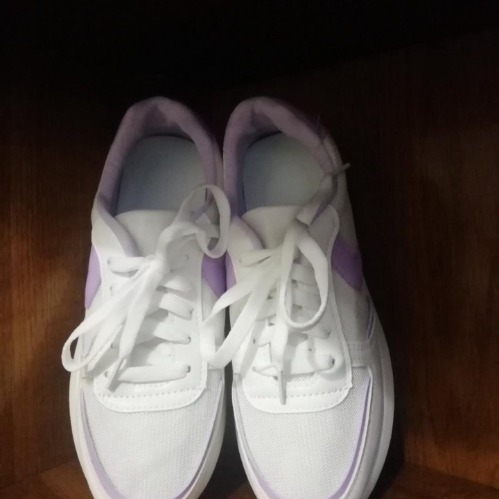 Кроссовки 37 размер