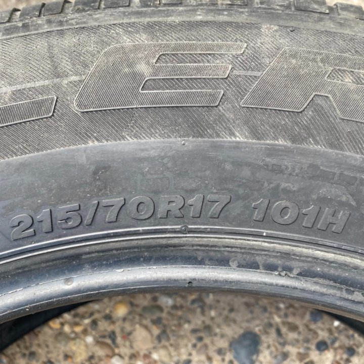 215/70/17 Bridgestone ЛЕТО