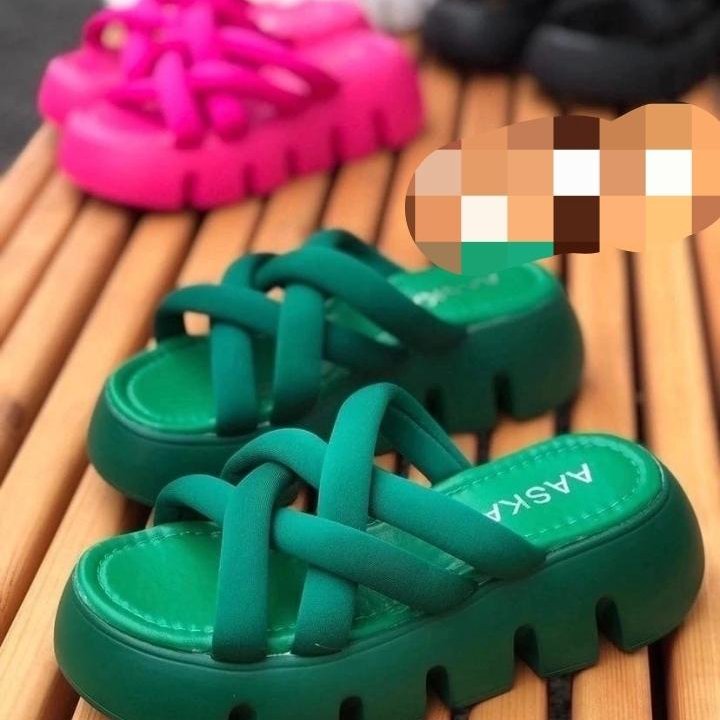 Люксовые Шлёпанцы