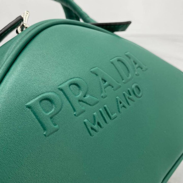 Сумка Prada