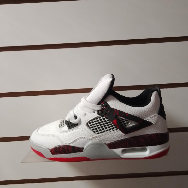 Кроссовки Nike Air Jordan 4 Retro