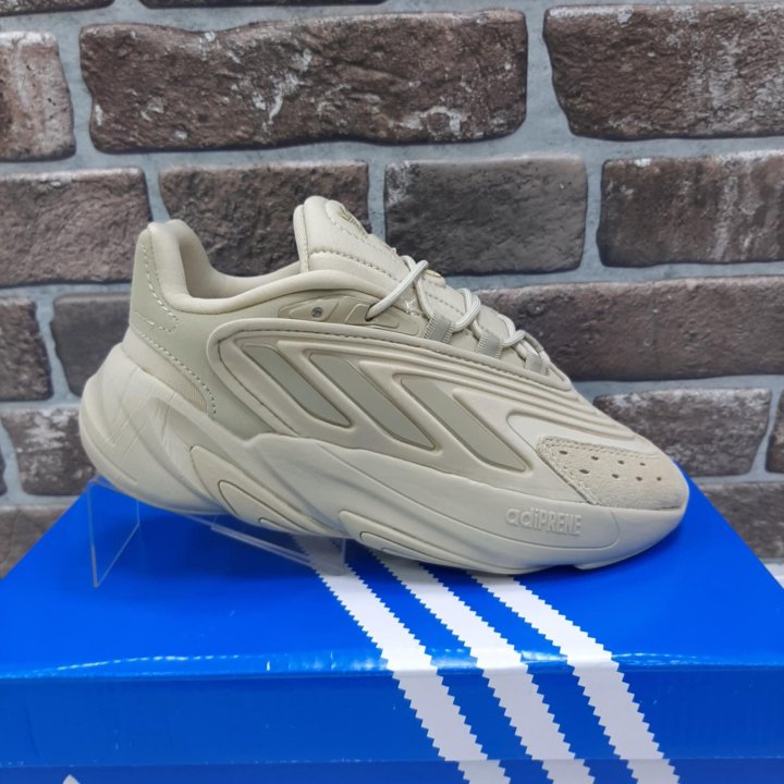 Кроссовки Adidas ozelia