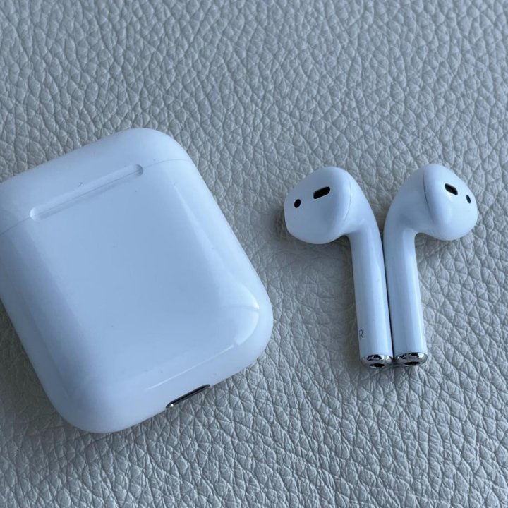 Продам оригинальные наушники AirPods1в ремонт