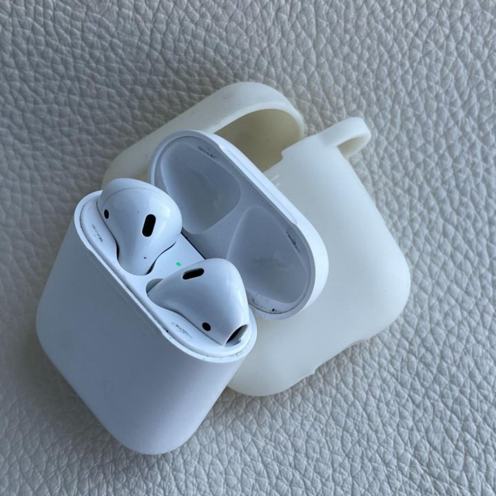 Продам оригинальные наушники AirPods1в ремонт