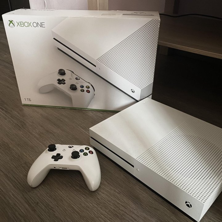 Xbox One S 1tb с установленными играми