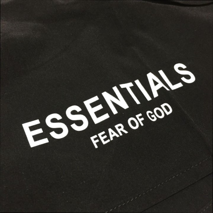 Шорты Essentials