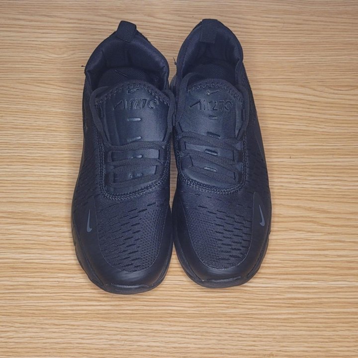 Кроссовки Nike