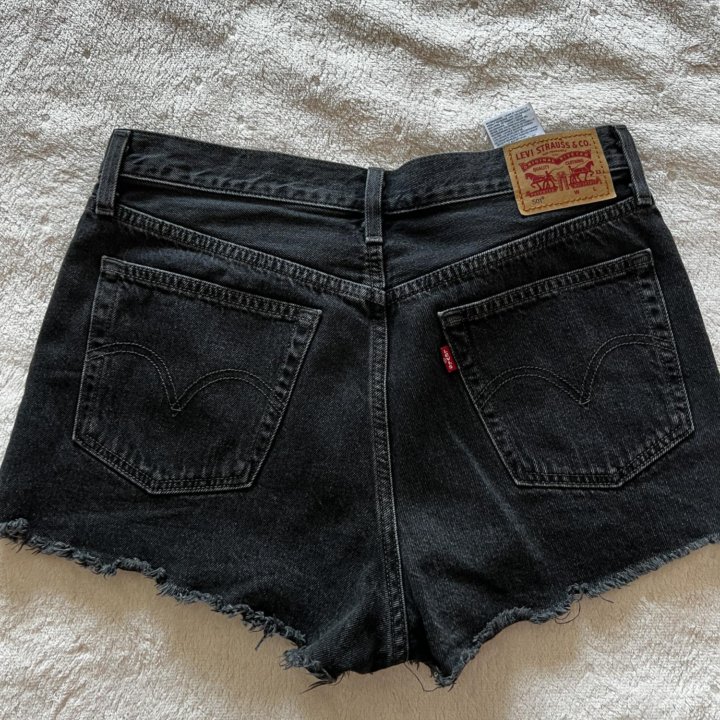 Шорты Levis