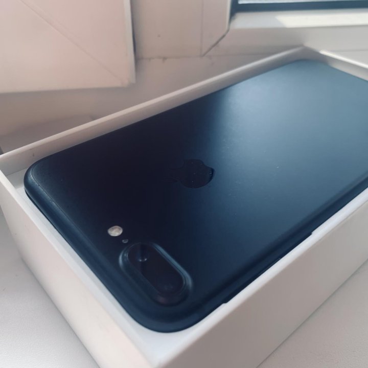 iPhone 7 Plus 128Gb Black 