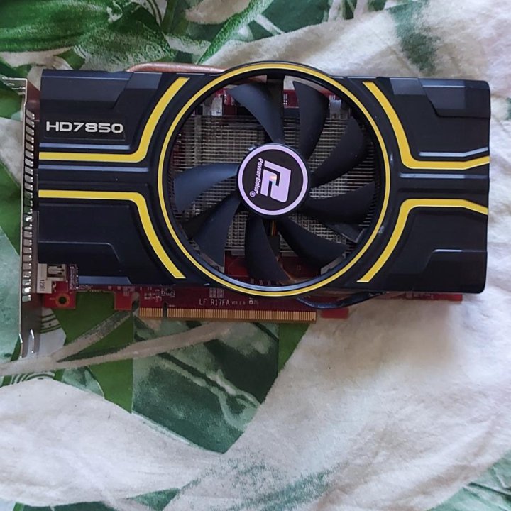 Видеокарты 4 штуки