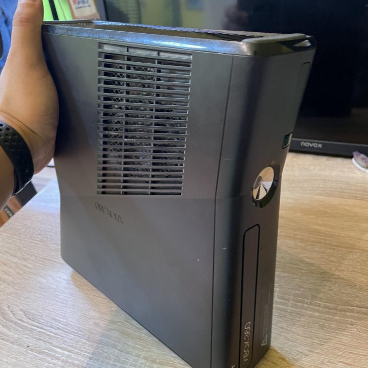 Игровая приставка Xbox 360 (250gb)