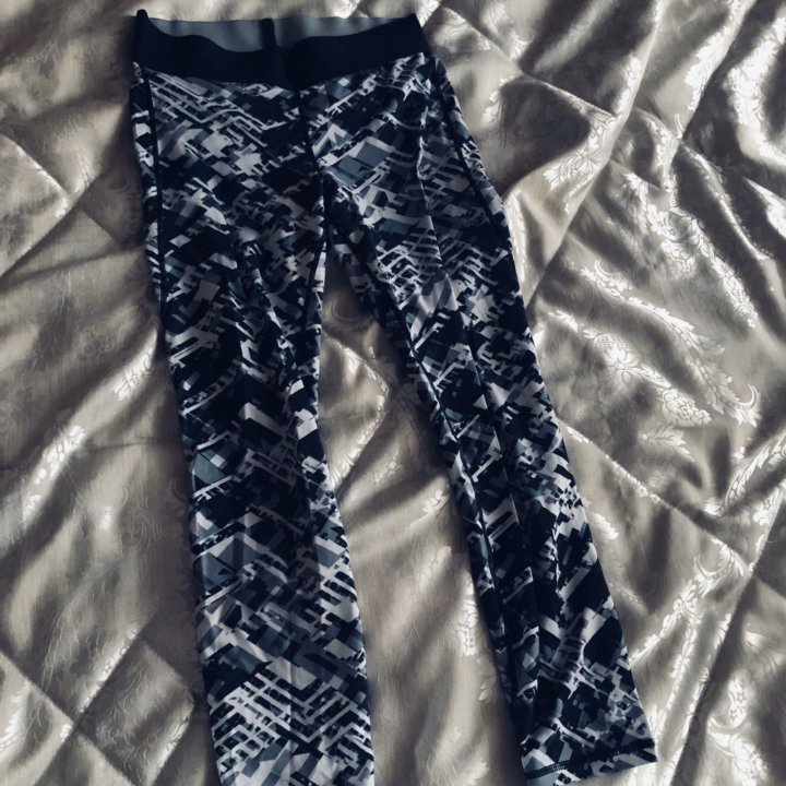 Отдам 6 вещей