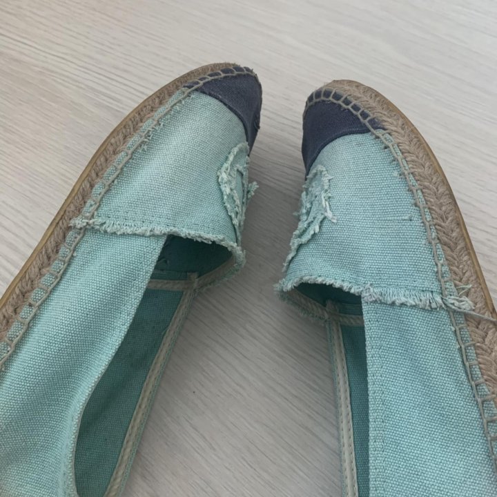 Эспадрильи 38