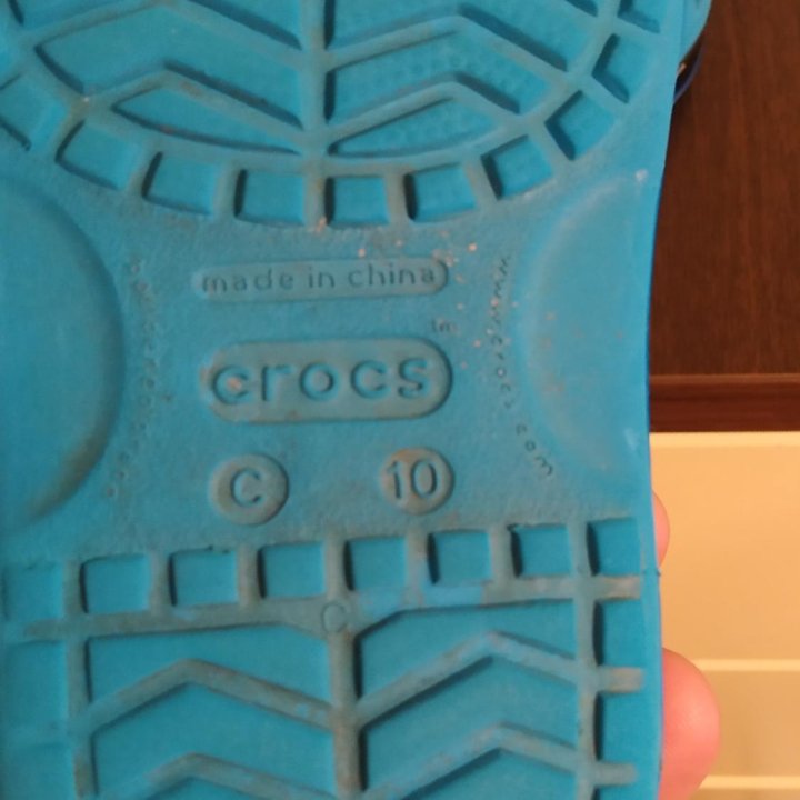 Босоножки Crocs