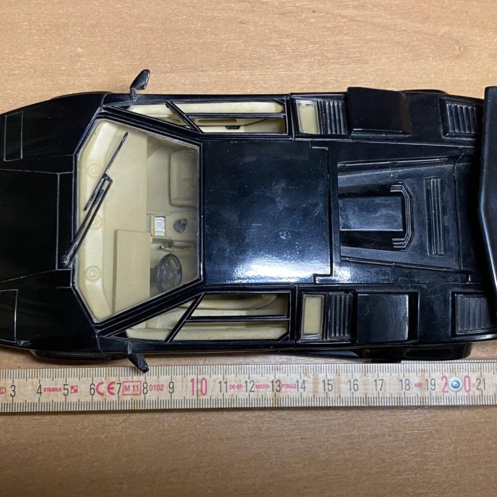 Lamborghini Countach 5000 QV Tonka Polistil 1:18